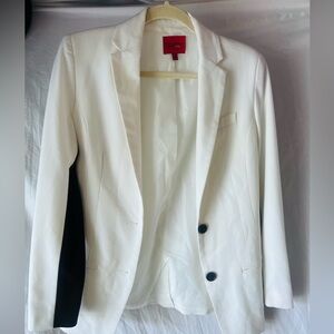 Narciso Rodriguez White Tailored Blazer with Black Sleeve Detail